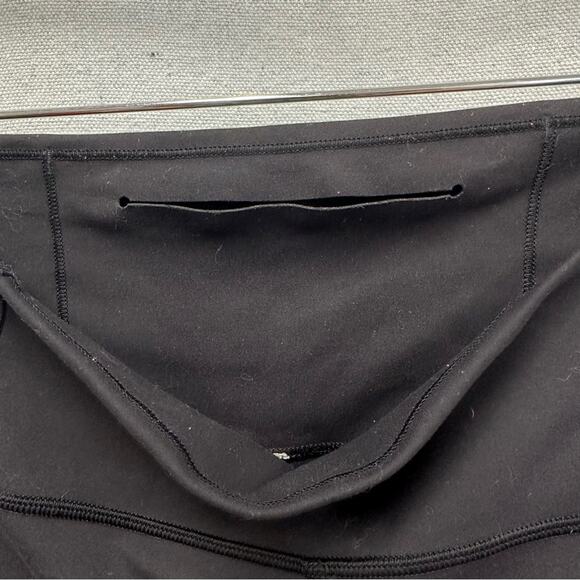 Lululemon In Movement 7/8 Tight *Everlux 25" in Solid Black size 6 - Picture 10 of 16